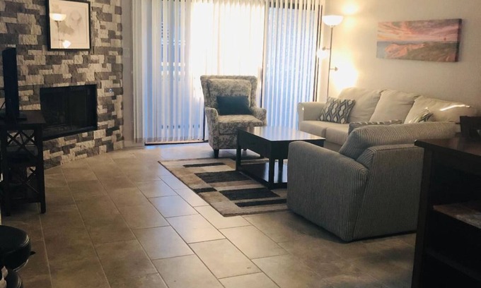 Spring Valley Condo | Remodeled Condo! Ground level access! Hospitals, shopping and Strip close by!