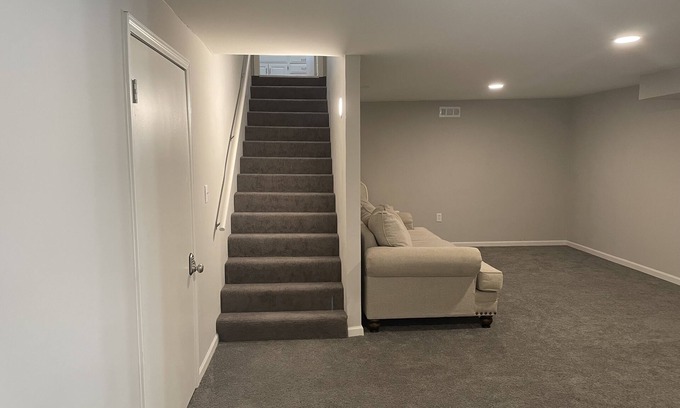 Lenexa House | Remodeled, Spacious House just off 435. Pet-friendly!