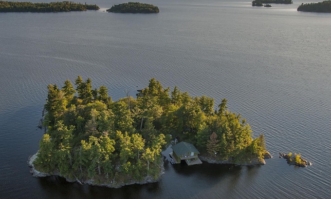 Kenora Cottage | Remote wilderness island with comforts of home