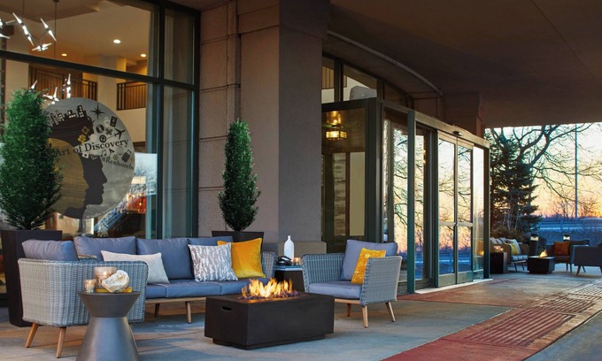 Glenview Hotel | Renaissance Chicago Glenview Suites Hotel