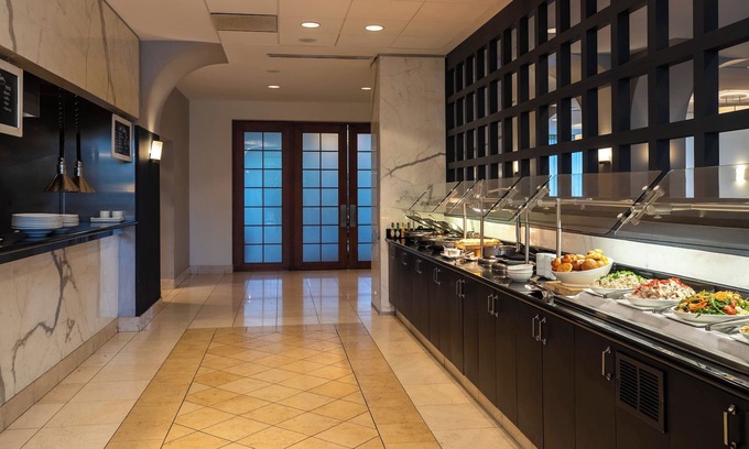 O'Hare Hotel | Renaissance Chicago O'Hare Suites Hotel