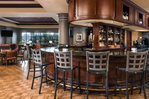 South Tulsa Hotel | Renaissance Tulsa Hotel & Convention Center
