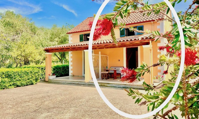 Roda Apartment | Renas Maisonette 2 near Roda