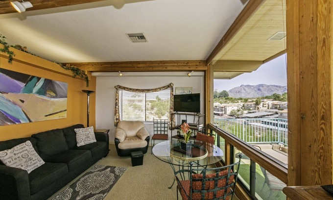 Tucson House | RendezVous Paloma B & B, Panoramic Catalina Mt view