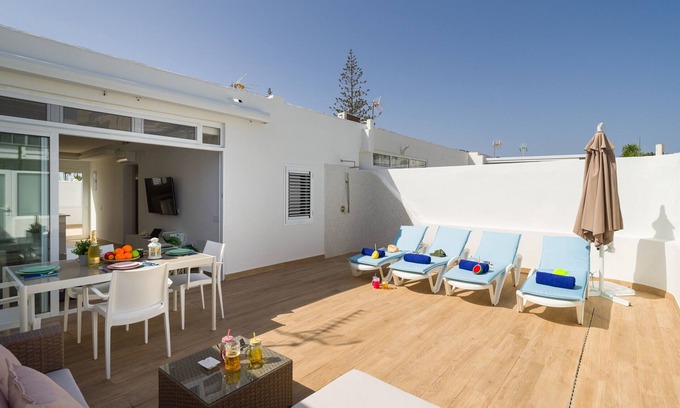 Maspalomas Ski Chalet | Renovated Mediterranean style Coast Paradise