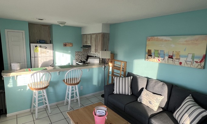 North Carolina Coast Condo | Renovated, 1 BR 1.5 Bath Condo steps from the Ocean