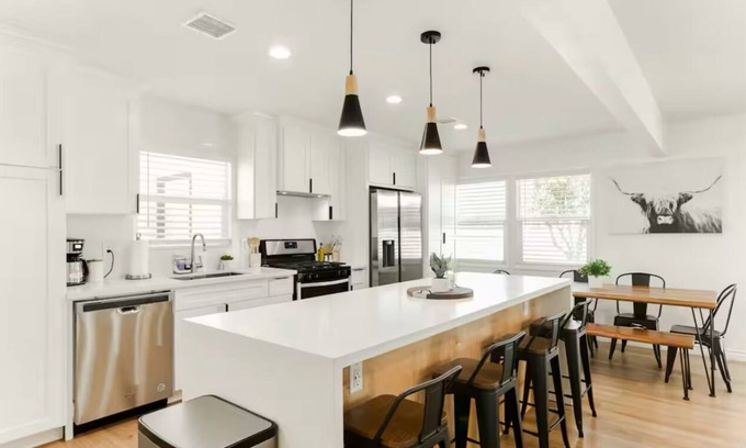 Westmont House | Renovated 3 Bedroom Gem with Game-room and Hot Tub