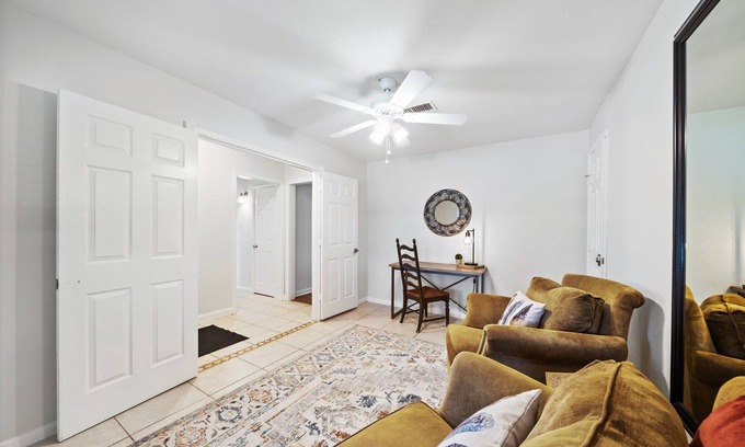 Pasadena House | Renovated 4-Bed Pasadena Home - Near Everything!