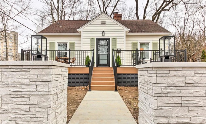 Bloomington House | Renovated Bloomington Home - Steps to Campus!