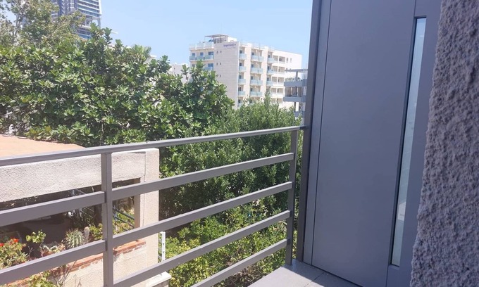 Limassol Apartment | Renovated Ensuite Studio by the Beach