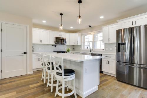 Riverside House | Renovated Family Home on Providence River!