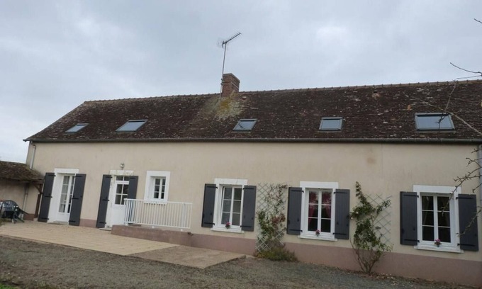 Vallon-sur-Gee Cottage | Renovated farmhouse with terrace, internet, and garage near Vallon-sur-Gée