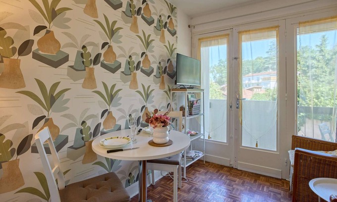 Barbotan-les-Thermes Apartment | Renovated studio for 2 in Barbotan, near Lake Uby!