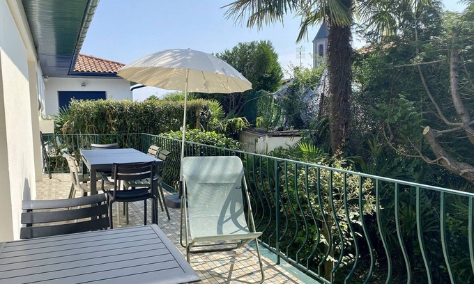 Cambo-les-Bains House | Renovated house in Cambo, 2 br, garden, parking, WiFi