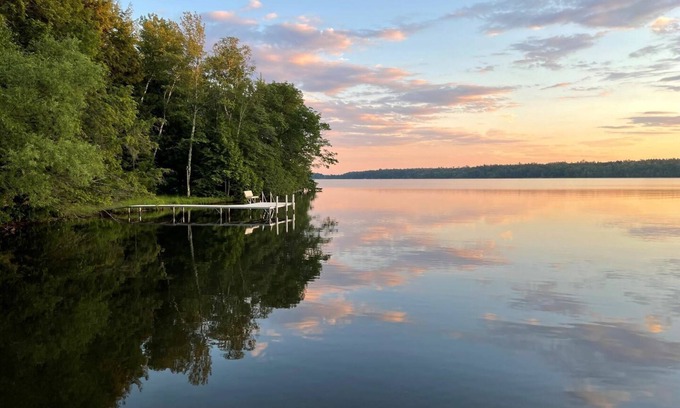 Lac du Flambeau House | Renovated House on Fence Lake for Families, Sunset View, Boat Dock, Snomo Access