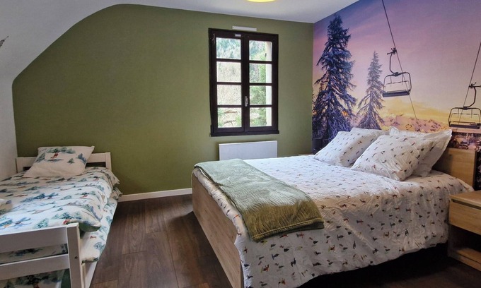 Aragnouet House | Renovated mountain gîte, close to ski slopes and hiking trails, sleeps 14 to 16