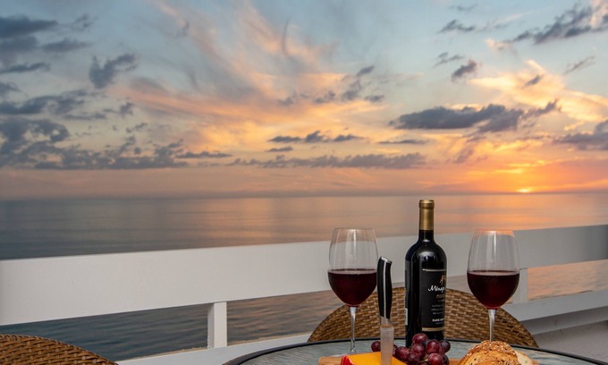 Redington Shores Condo | Renovated Redington Towers Beachfront Condo With Spectacular Views