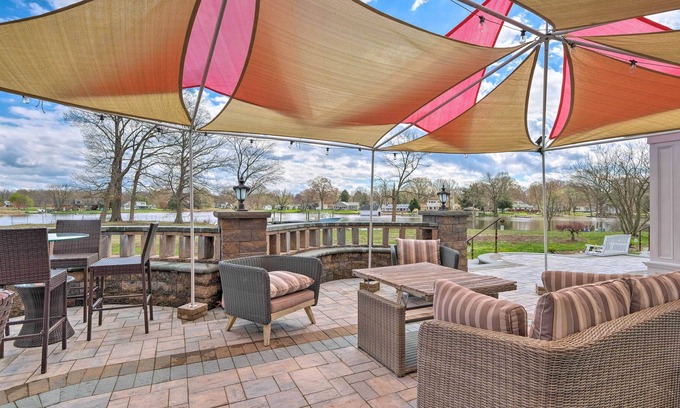 Deale House | Renovated Waterfront Estate w/ Dock & Views!