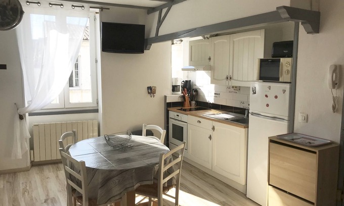 Saujon Apartment | Rental F1 BIS 30 m2 in SAUJON 17 at 2 minutes walk from the cure