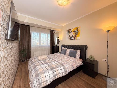 Chisinau Apartment | RentHouse Apartments Ambient Light