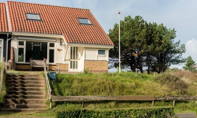Nes House | Repos is a cozy house near the beach and "Nessemerbos".