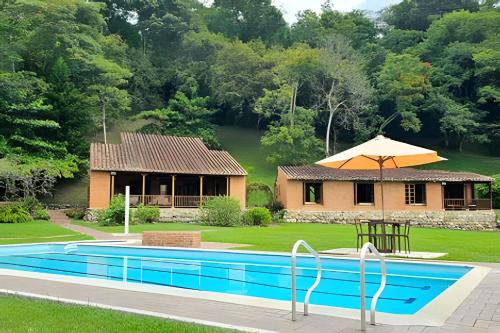 Villeta House | Reserva tu casa rodeada de naturaleza en Villeta