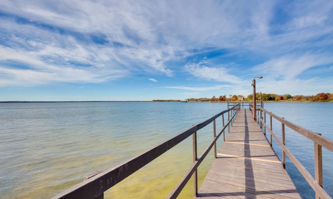 Cayuga Apartment | Reservoir Access: Pet-Friendly Kerens Cabin!