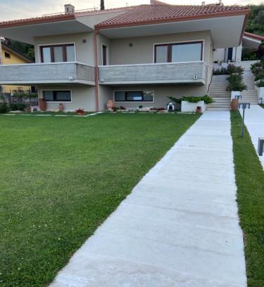 Domegliara Villa | RESIDENZA VILLA LEONIDA