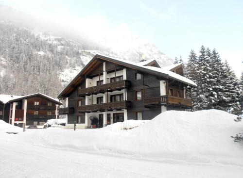 Gressoney-Saint-Jean Apartment | Residence Apfel