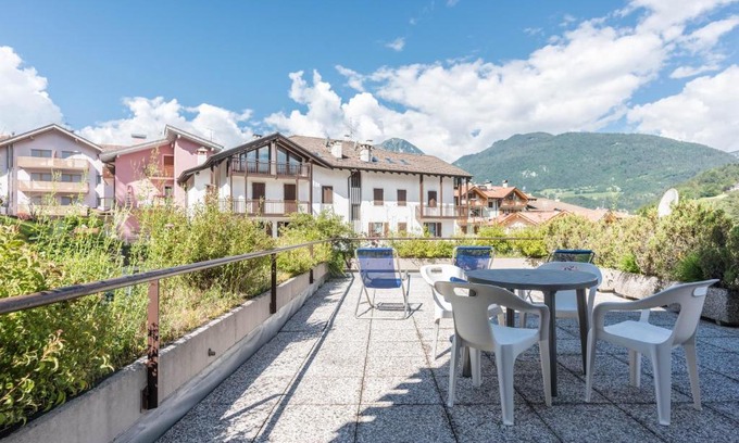 Ponte Arche Apartment | Residence Comano Girasole 2