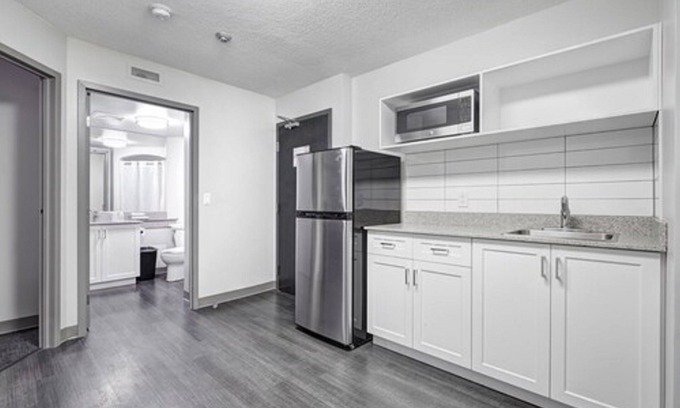 Hillcrest Village Apartment | Residence & Conference Centre - Toronto