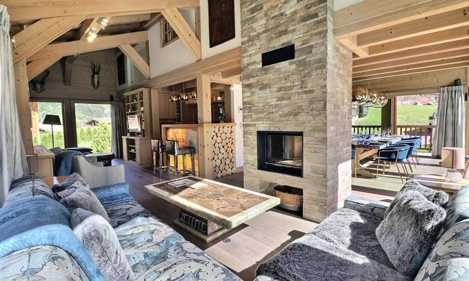 Les Gets Ski Chalet | Residence Explorer Meleze - Luxury and elegance for this chalet with jacuzzi, at the foot of the slopes!