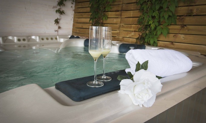 Celle Ligure Condo | Residence Felice -14 accommodation 300 meters from the sea, swimming pool, garage, new building