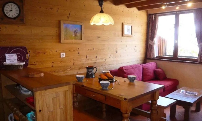 Champagny-en-Vanoise Apartment | Residence Les Edelweiss - 3 Rooms 5 People