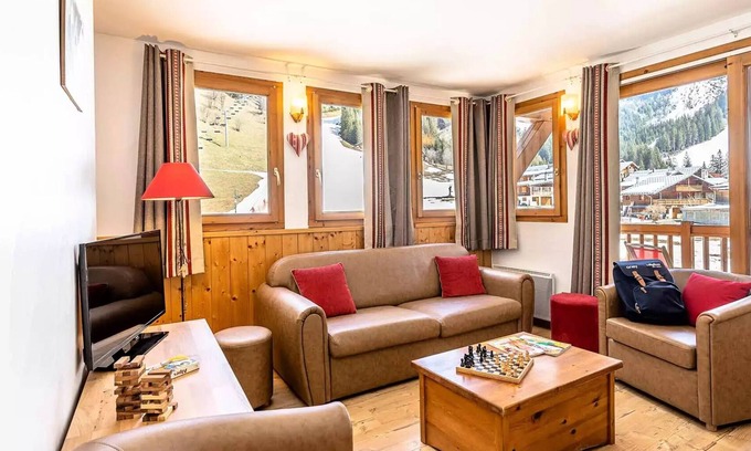 Pralognan-la-Vanoise Apartment | Residence Les Jardins de la Vanoise * - 3 Rooms Mountain Corner or 4 Rooms 9 People