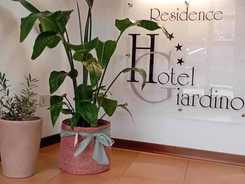 Montecreto Apartment | Residence Giardino