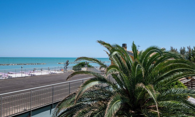 Pesaro Apartment | Residence I Gelsi - Apt Aria di Mare with parking