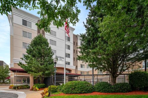 Tysons Hotel | Residence Inn by Marriott Tysons