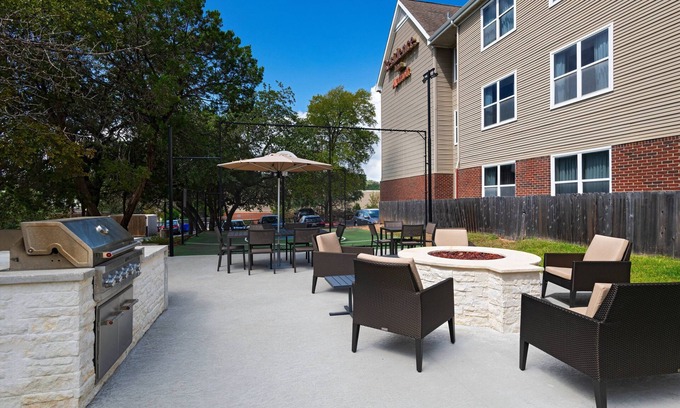 Gateway Hotel | Residence Inn by Marriott Austin The Domain Area