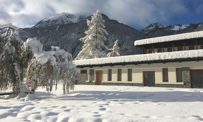 Gressoney-Saint-Jean Apartment | Residence in Gressoney-saint-jean with 1 bedrooms sleeps 6