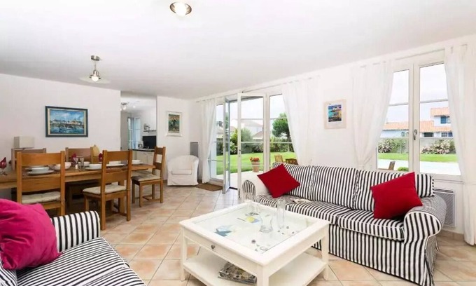L'Aiguillon-sur-Vie Villa | Residence Le Domaine des Fontenelles - 5 Room Duplex Villa 8 People