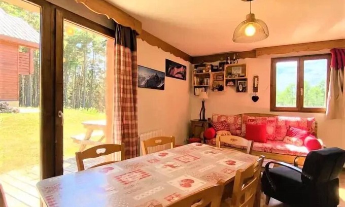 La Joue du Loup Ski Chalet | Residence La Crête Du Berger - Chalet 8 people - The shepherd's crest