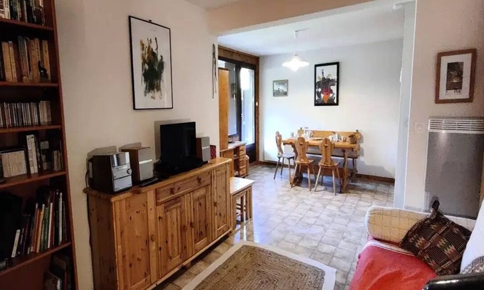 Vallouise-Pelvoux Apartment | Residence La Garance - Pleasant Mountain apartment 4/5 pers