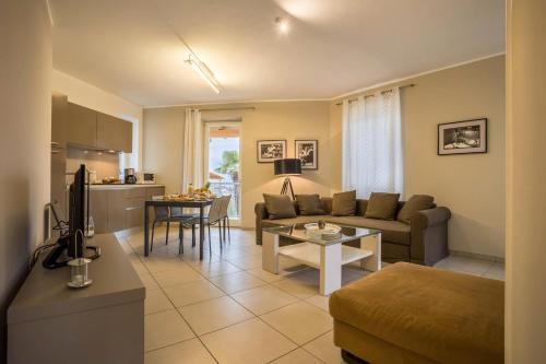 Aer Apartment | Residence La Villa Tesoro