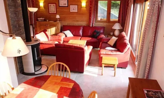 Meribel Centre Apartment | Residence Le Cristal - 4 bedroom duplex apartment for 8 people located in Méribel center close to shops