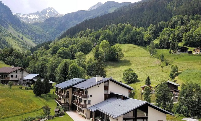 Beaufort Apartment | Residence Le Cristol - Apartment 5 people rated 2 stars at the foot of the slopes