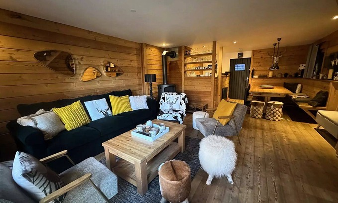 Les Claux Ski Chalet | Residence Le Flocon Ii - Chalets for 12 People