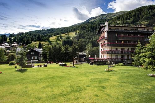 Champoluc Apartment | Residence Les Coupoles
