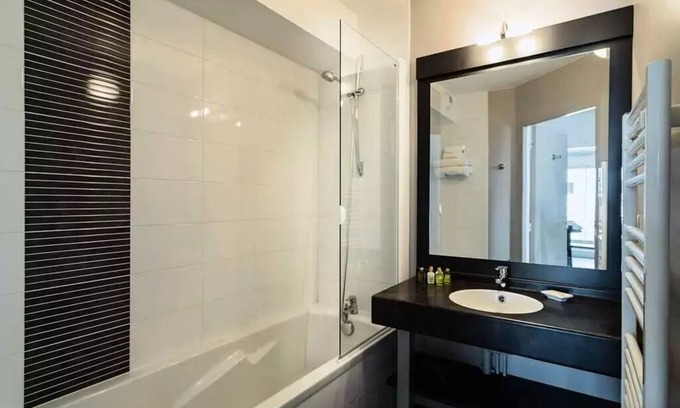 Pleneuf-Val-Andre Apartment | Residence Les Villas du Spa* - 2 Rooms 4 People Side Sea View
