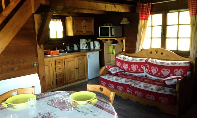 Demi-Quartier Ski Chalet | Residence Mazot De La Princesse - Chalet of the Princess